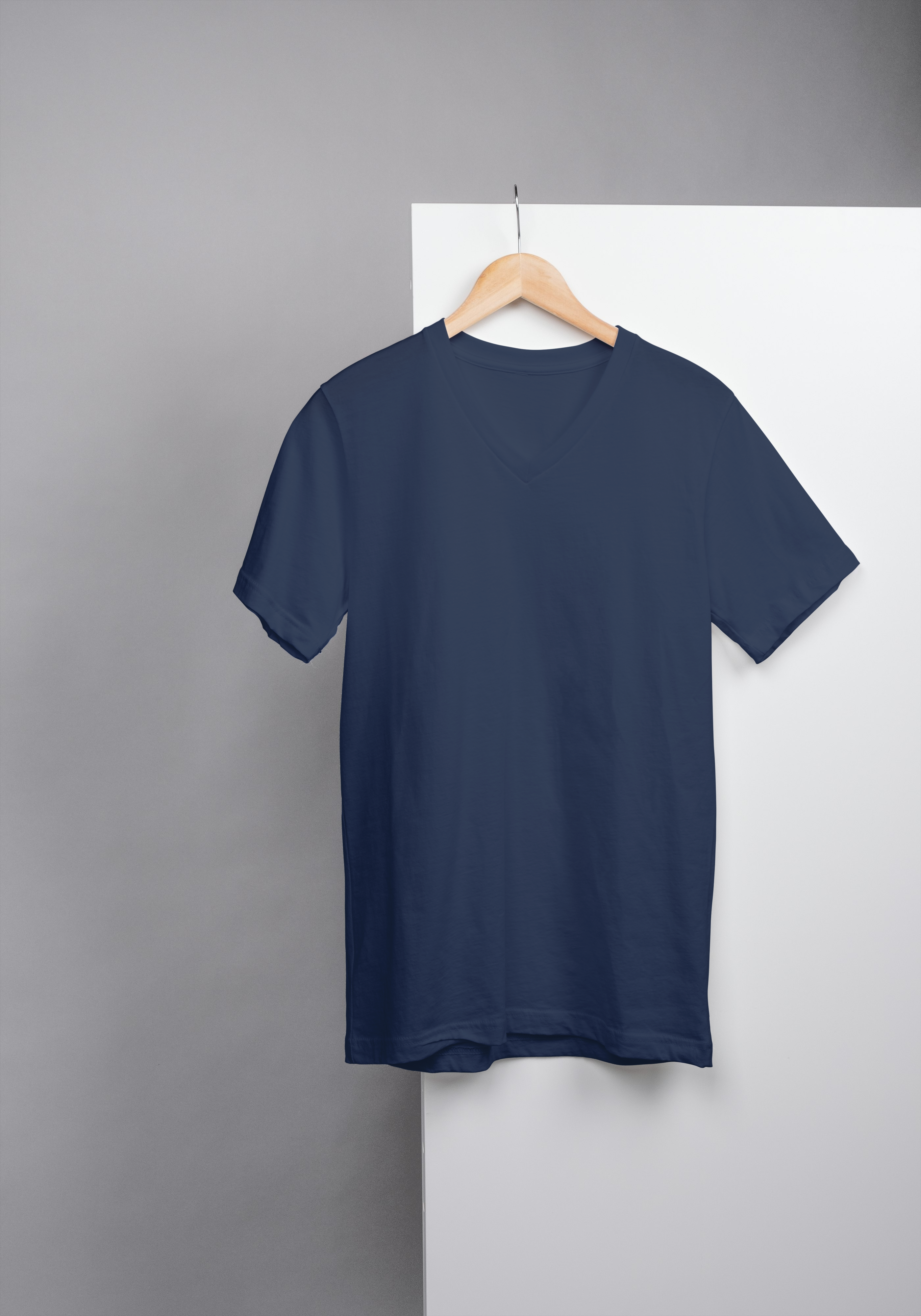 MEN's V NECK T-SHIRT
