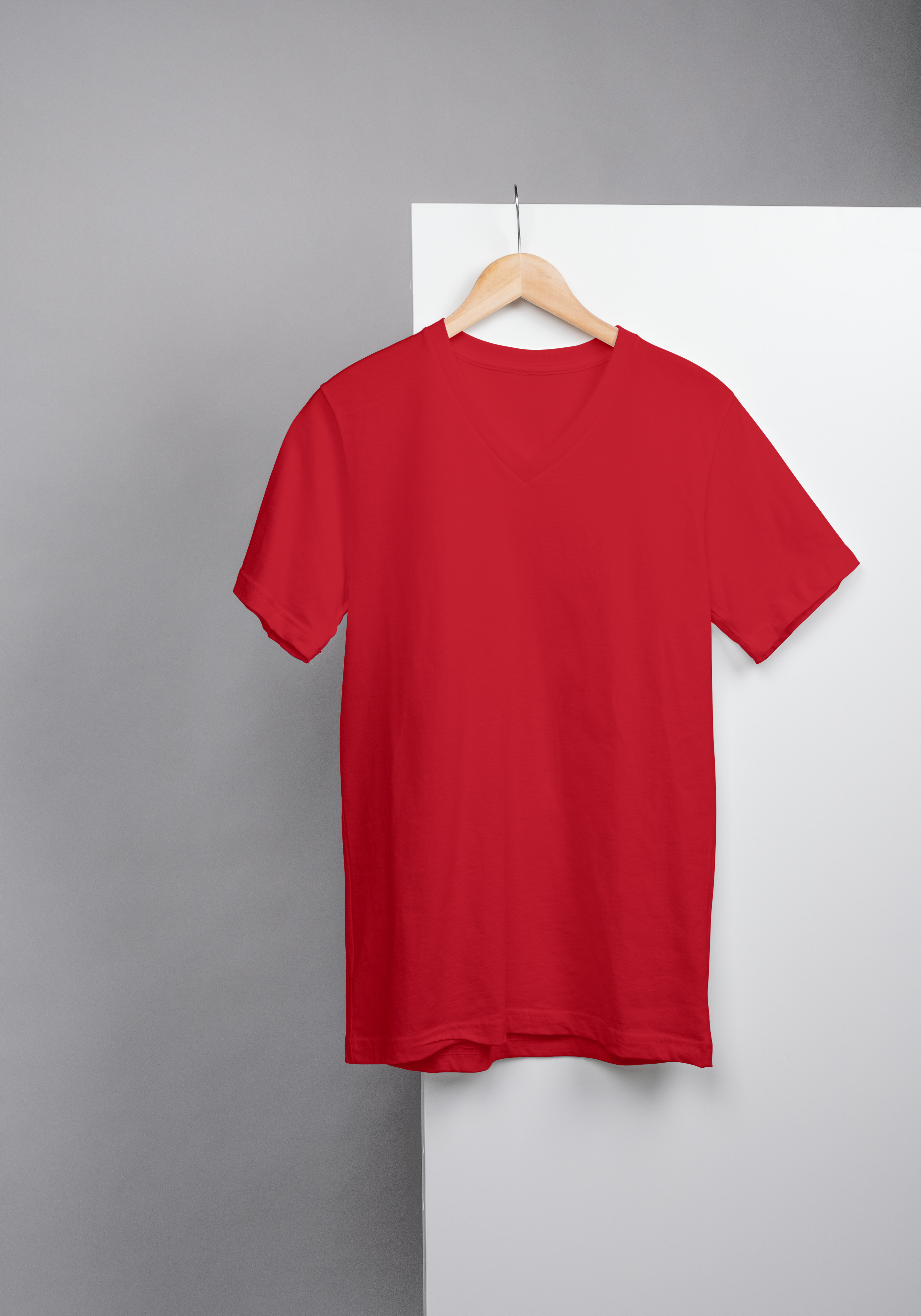 MEN's V NECK T-SHIRT