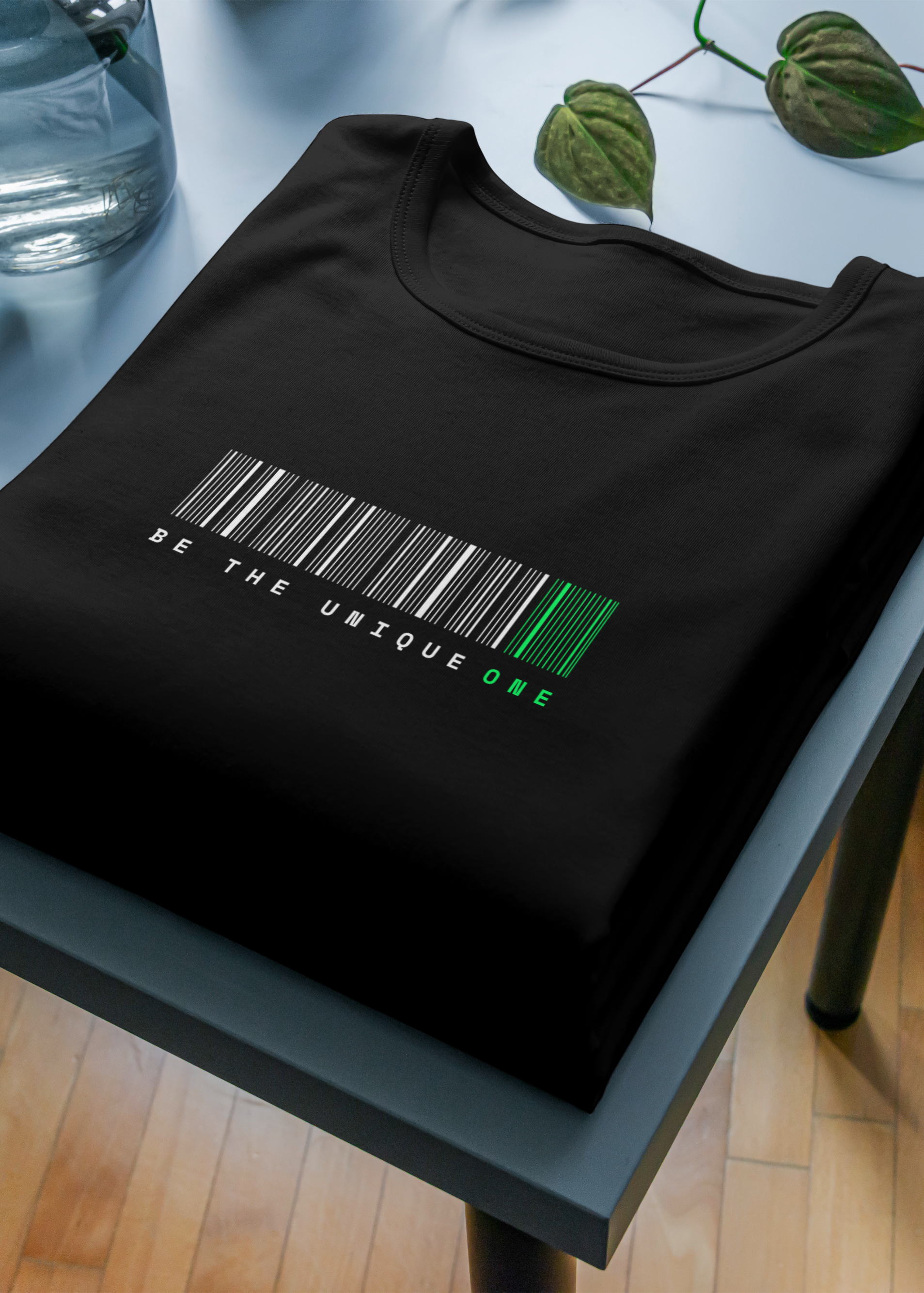 BE UNIQUE MEN CLASSIC T-SHIRT