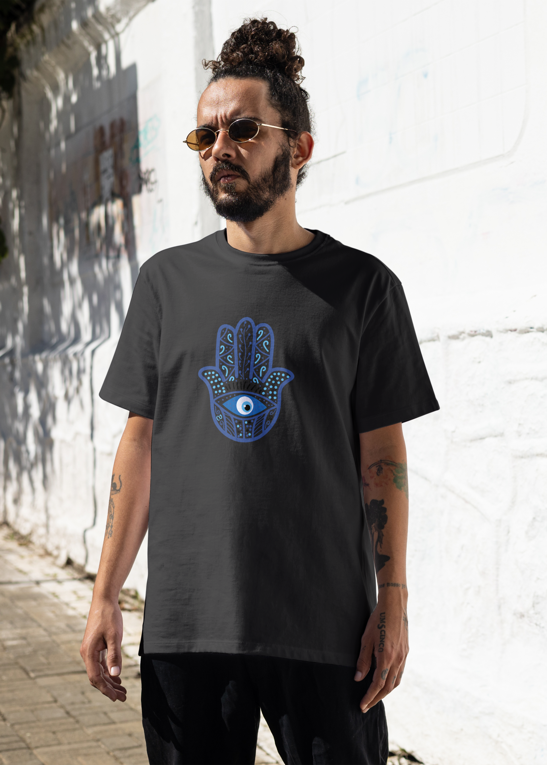CITY NIGHT OVERSIZED UNISEX T-SHIRT